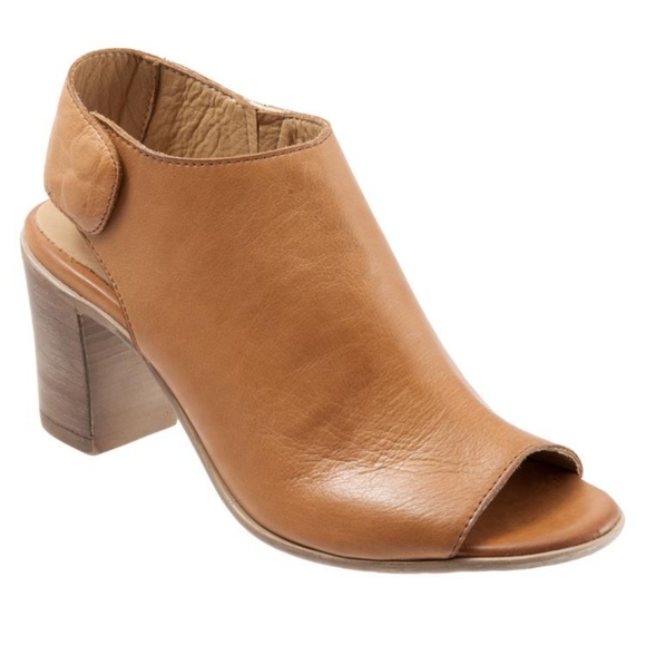 Bueno Shoes - Bueno - Umay Tan Open Toe